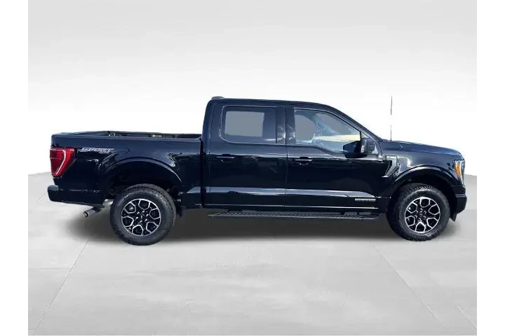 $39905 : Ford F-150 2023 4x4 XLT 4dr image 8