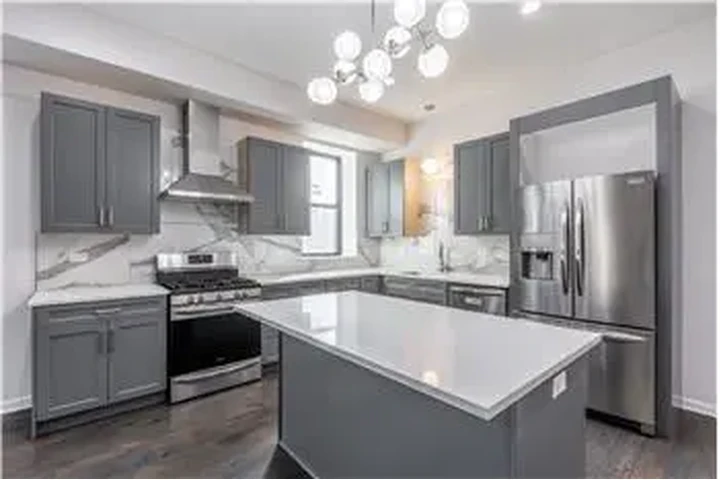 $4595 : Rental property with 3 bedro image 6