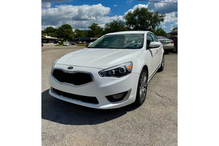 $7900 : 2016 Cadenza image 4