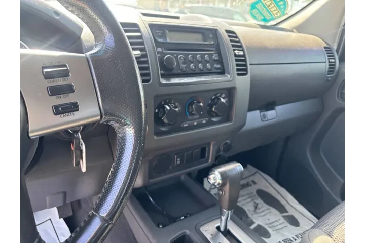 $11999 : 2006 Frontier LE image 10