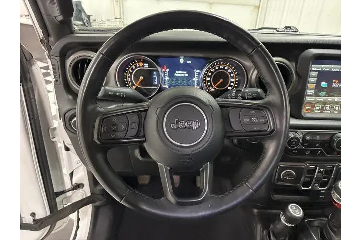 $28499 : Jeep Wrangler Unlimited 2022 image 9