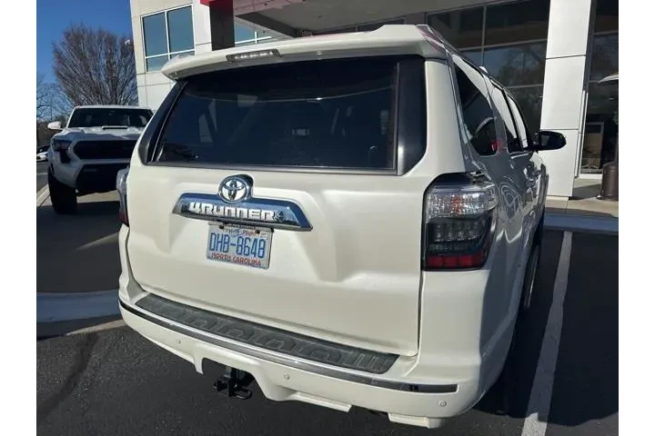 $28987 : Toyota 4Runner 2015 AWD Limi image 10
