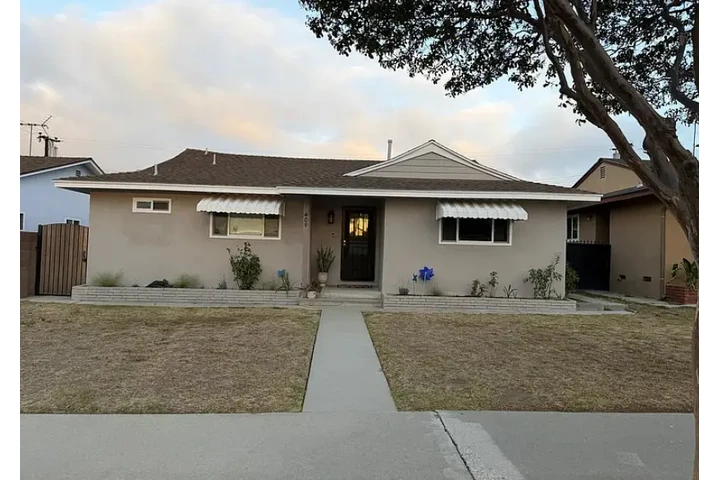 $2100 : CASA 🏠en Montebello CA🏠 image 1