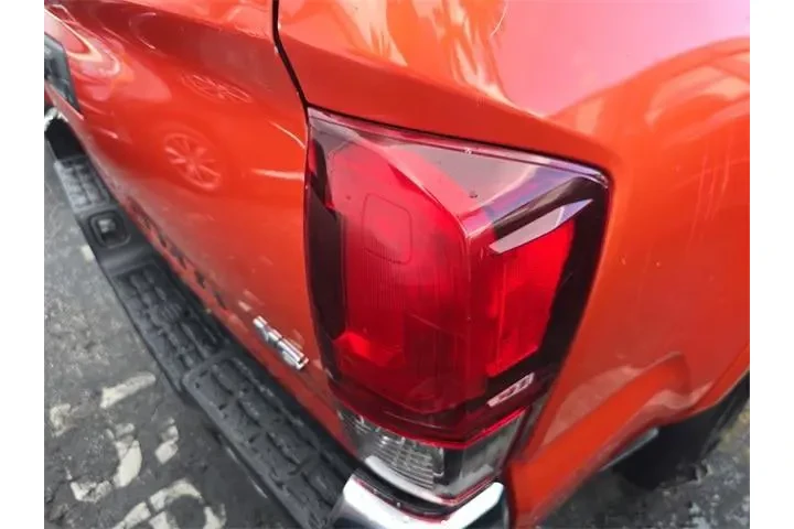 $24990 : Toyota Tacoma 2018 4x2 TRD S image 8