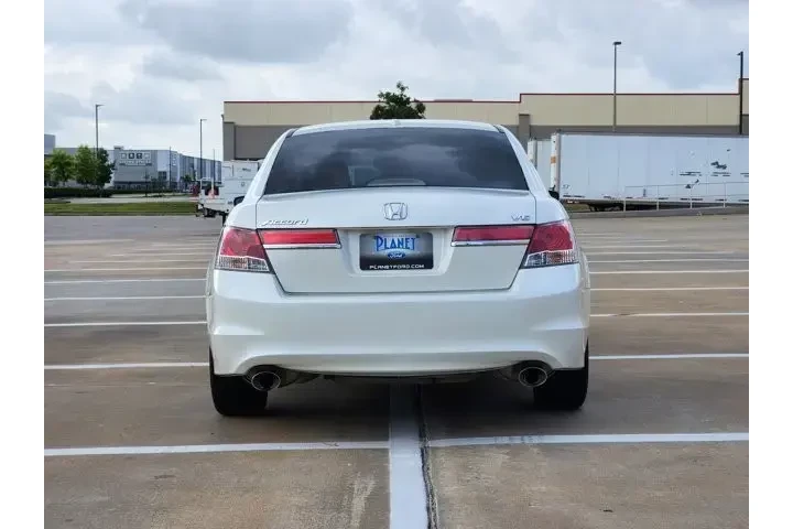 $10995 : Honda Accord 2011 EX-L V6 4d image 6