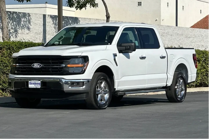 $39005 : Ford F-150 2025 4x2 XLT 4dr image 8
