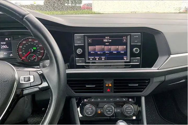 $12495 : Volkswagen Jetta 2019 R-Line image 6