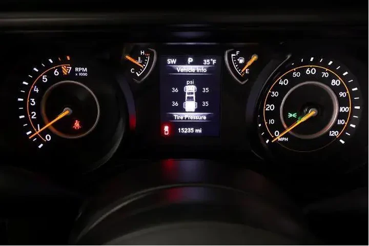 $30998 : Jeep Gladiator 2024 4x4 Spor image 4