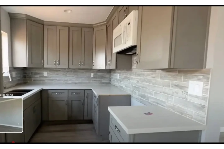 $2350 : Rento Apartment Slauson y Figu image 3