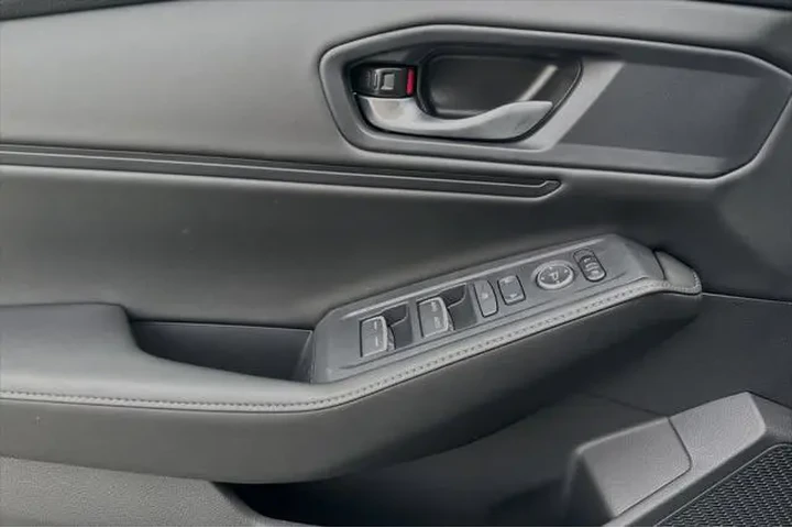 $32590 : Honda Accord Hybrid 2025 Spo image 8