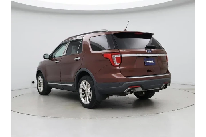 $17998 : Ford Explorer 2018 AWD XLT 4 image 2