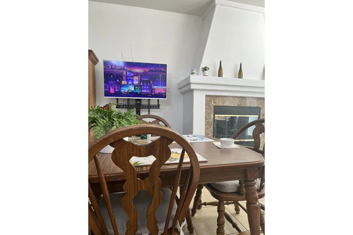 $585 : Lindo cuarto 7 Hills Henderson image 4