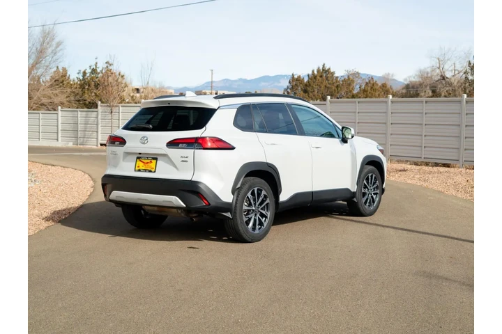 $30874 : 2024 Corolla Cross XLE image 5