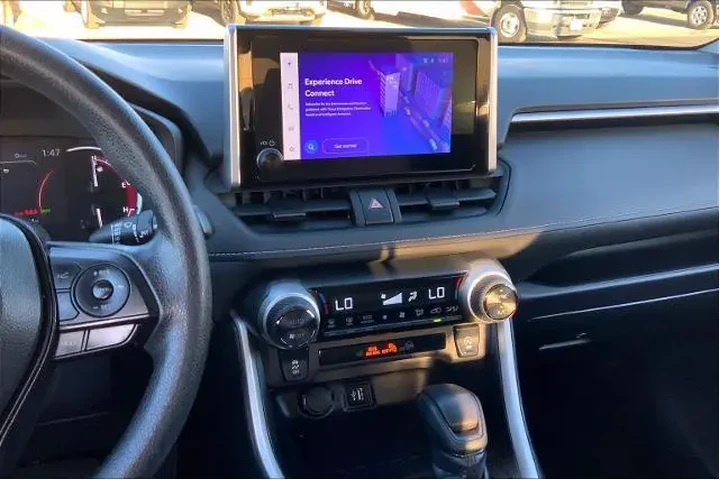 $29884 : Toyota RAV4 2025 XLE 4dr SUV image 5