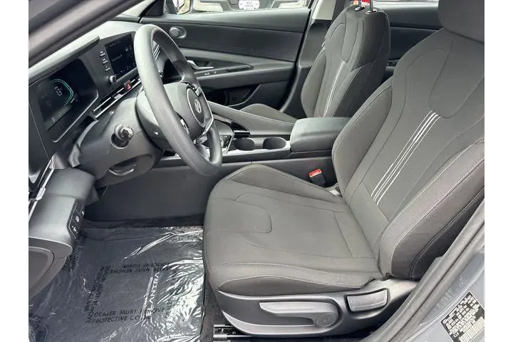 $24687 : Hyundai ELANTRA Hybrid 2025 image 9