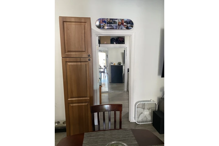 $1800 : 1Bedroom Apartment Riverside image 5