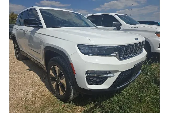 $29748 : Jeep Grand Cherokee 2022 4x4 image 4