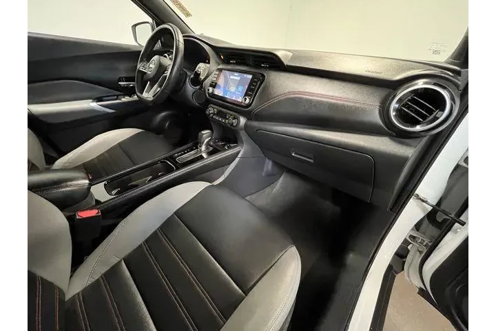 $17980 : Nissan Kicks 2023 SR 4dr Cro image 10
