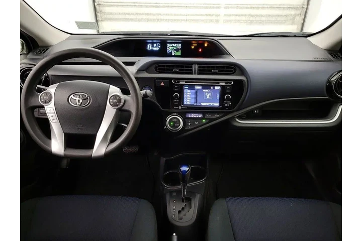 $17998 : Toyota Prius c 2015 Three 4d image 9