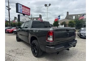 2023 RAM 1500 Big Horn Crew C thumbnail
