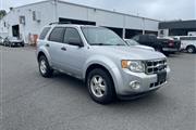 $4998 : PRE-OWNED 2011 FORD ESCAPE XLT thumbnail