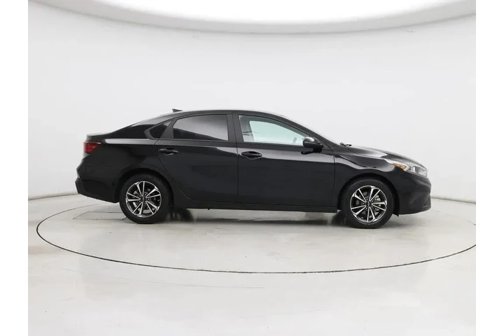 $19998 : Kia Forte 2024 LXS 4dr Sedan image 7