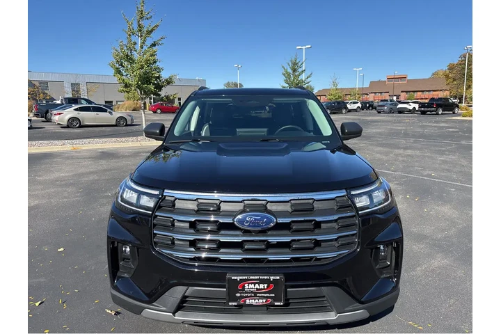 $38992 : 2025 Explorer Active image 9