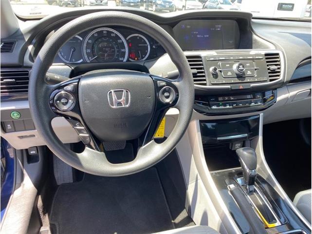 $19995 : 2017 Honda Accord LX Sedan 4D image 4
