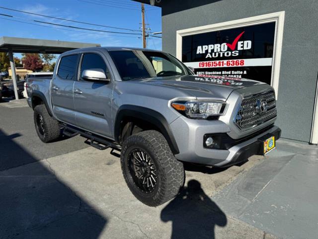 $27998 : 2017 Tacoma TRD Off-Road image 2