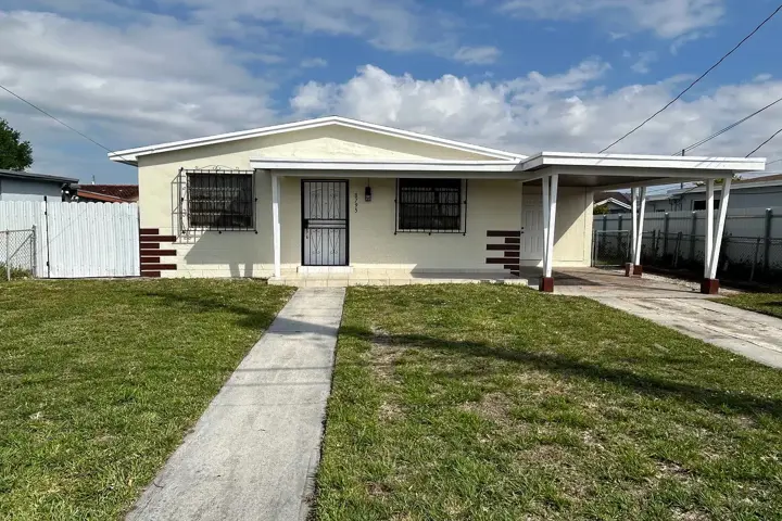 $800 : Beautiful Home...Miami,FL image 1