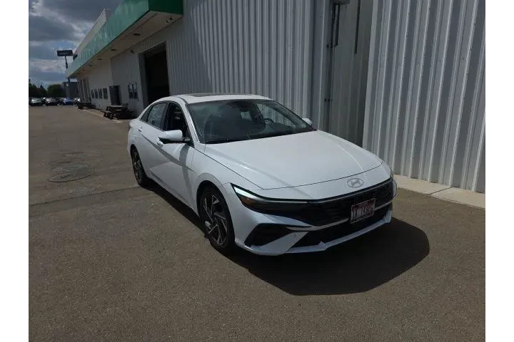 $21500 : Hyundai ELANTRA 2024 Limited image 1