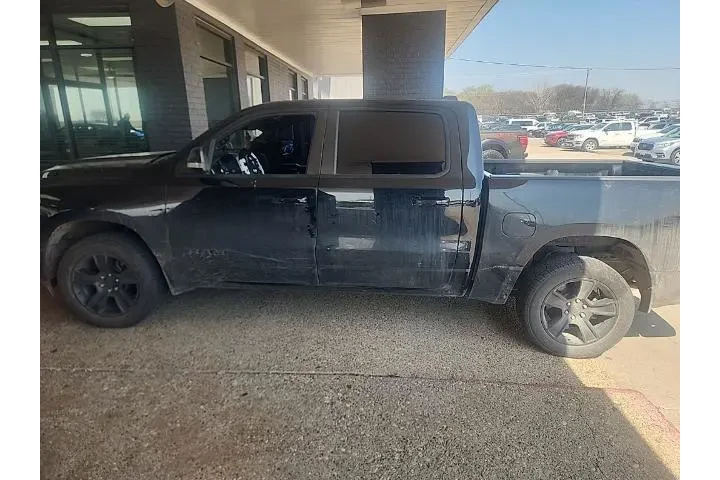 $22217 : Ram 1500 2021 4x2 Big Horn 4 image 7