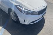 $10250 : 2017 Forte LX Sedan thumbnail