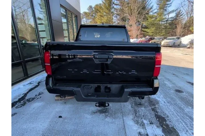 $38000 : Toyota Tacoma 2025 4x4 SR5 4 image 7