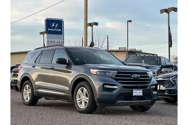 $27716 : Ford Explorer 2023 AWD XLT 4 image 6