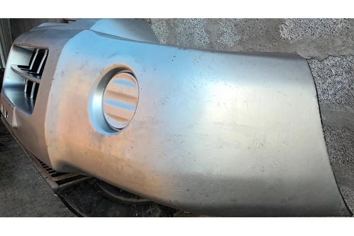 $40000 : Parachoque Del Nissan Terrano image 3