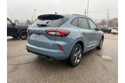 $25899 : Ford Escape 2024 AWD ST-Line thumbnail