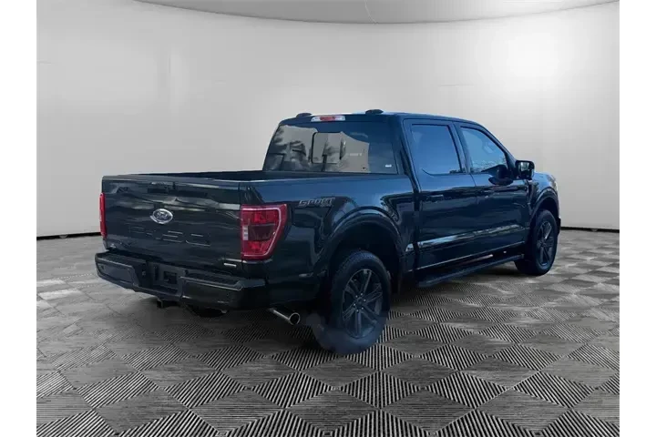 $35894 : Ford F-150 2023 4x4 XLT 4dr image 5