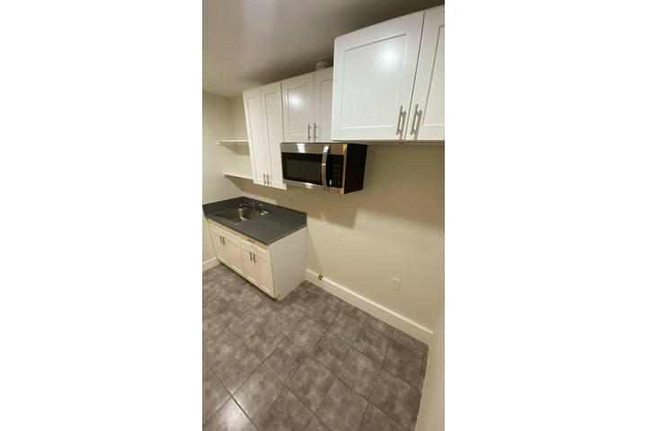 $1600 : 1 Recámara y 1 Baño en Renta image 6