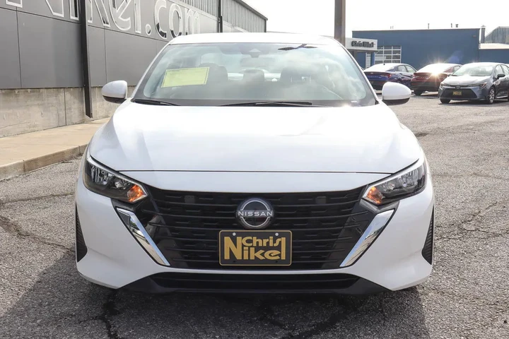 $18987 : 2024 Sentra SV CVT image 2