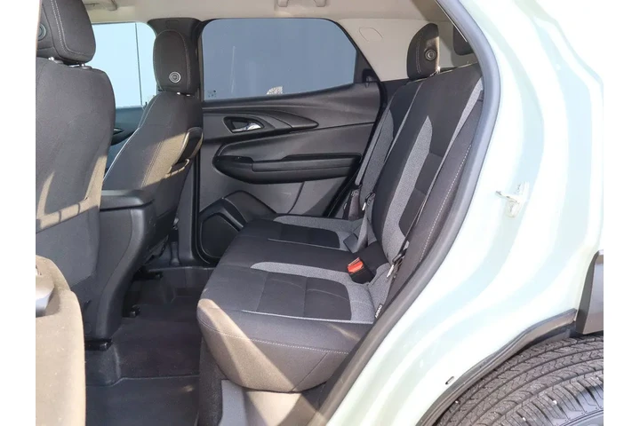 $24587 : 2025 Trailblazer AWD 4dr LT image 8
