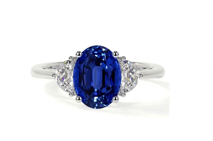 $6561 : Blue Sapphire Engagement Ring image 3