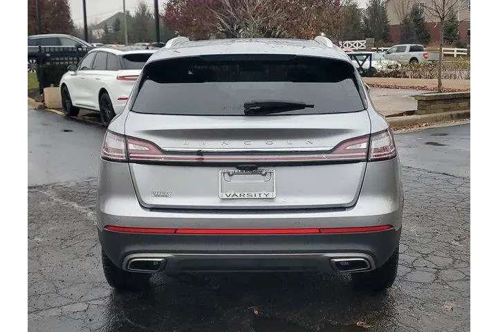 $37995 : Lincoln Nautilus 2023 AWD Re image 5