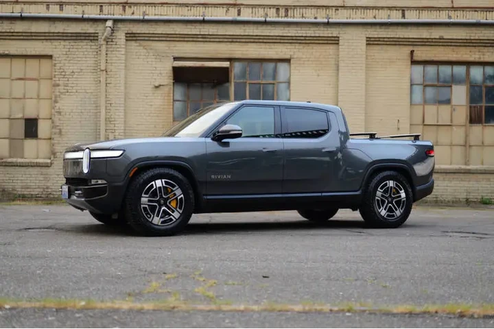 $61988 : 2022 Rivian R1T Launch Edition image 4