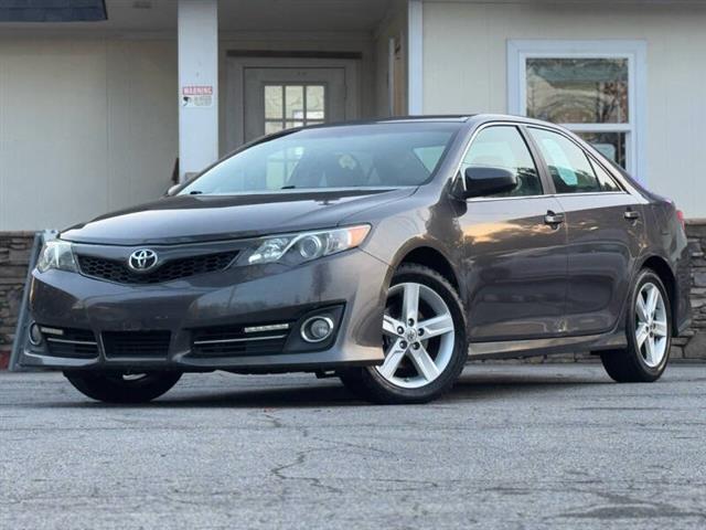 2013 Camry SE image 2