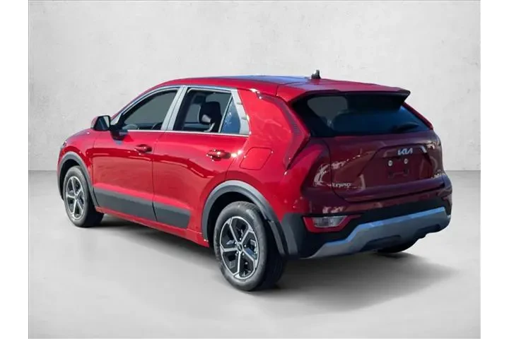$25989 : Kia Niro 2026 LX 4dr Crossov image 7