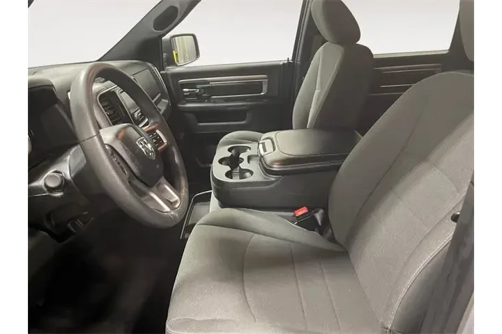 $36988 : Ram 1500 Classic 2024 4x4 SL image 8