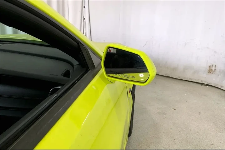 $22471 : Chevrolet Camaro 2021 LT 2dr image 10