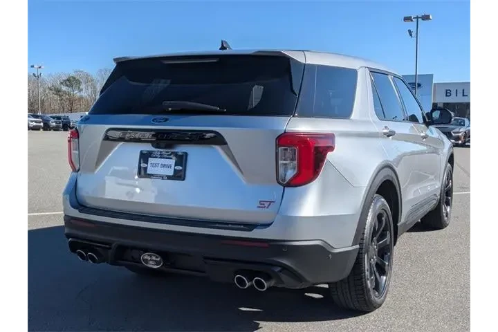 $34992 : Ford Explorer 2021 AWD ST 4d image 3