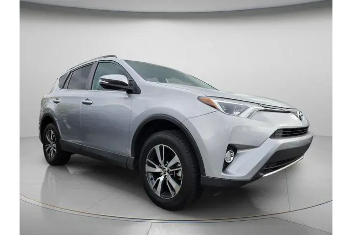 $19991 : Toyota RAV4 2016 AWD XLE 4dr image 4